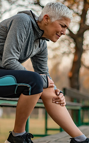 Woman with knee pain